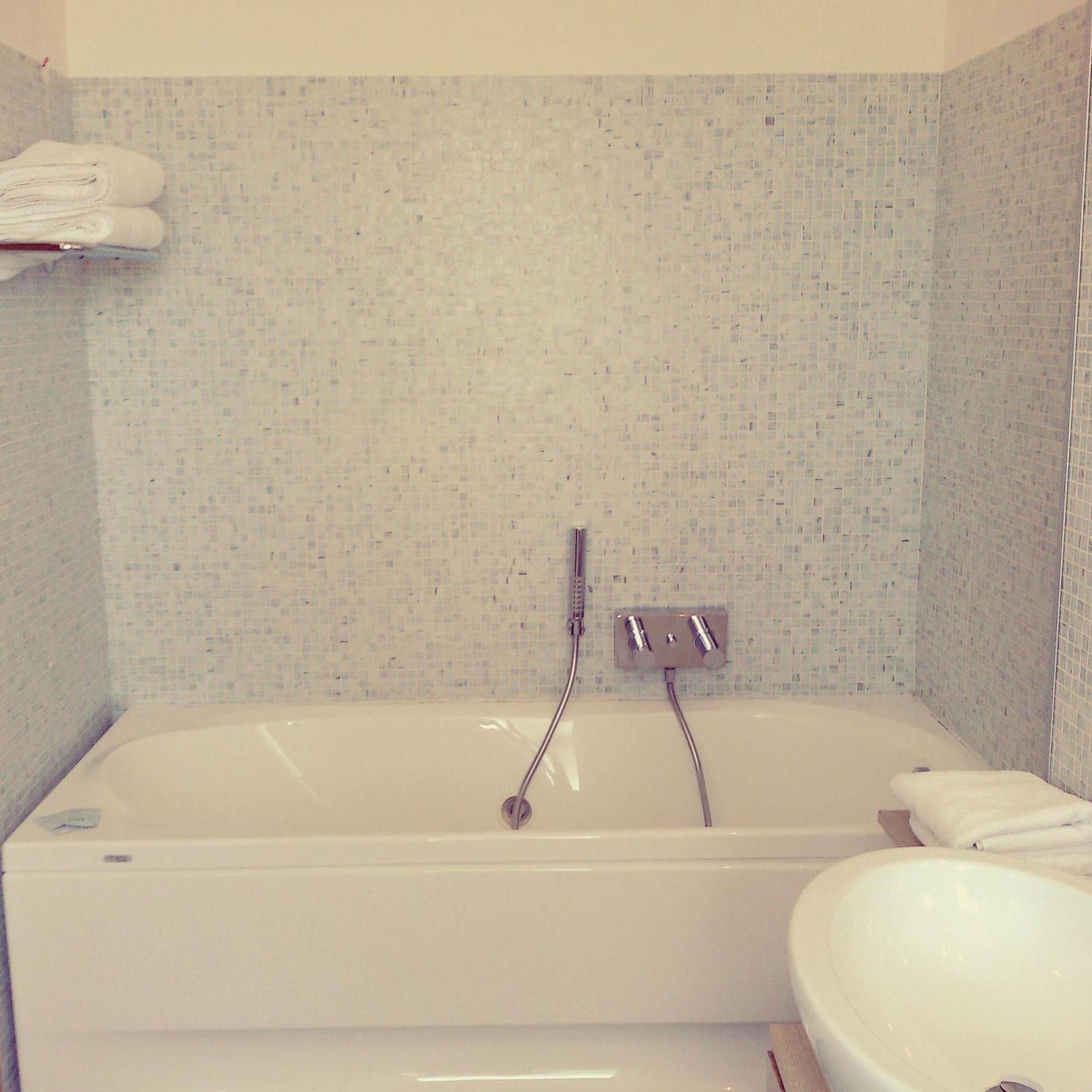אבולה Hotel Pacla מראה חיצוני תמונה