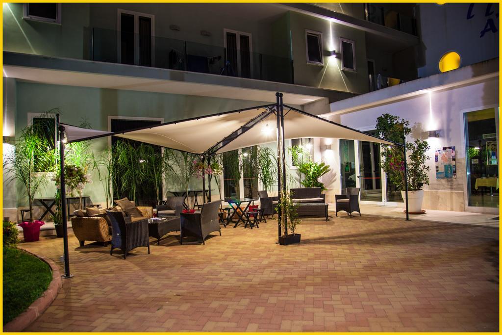 אבולה Hotel Pacla מראה חיצוני תמונה